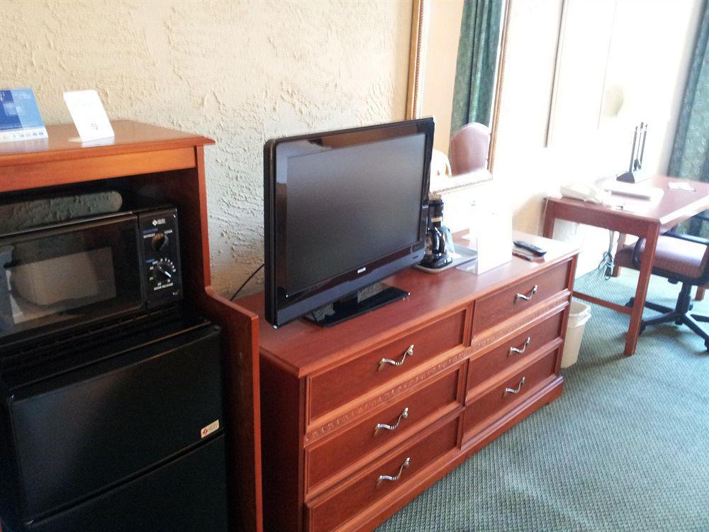 Country Inn & Suites By Radisson Mt. Pleasant-Racine West Wi Sturtevant Номер фото