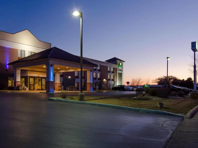 Country Inn & Suites By Radisson Mt. Pleasant-Racine West Wi Sturtevant Екстер'єр фото